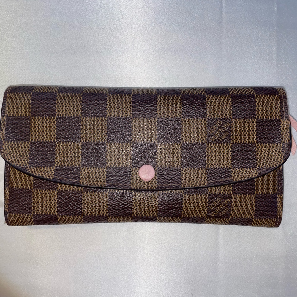 AUTHENTIC Louis Vuitton Emilie Wallet in Rose Ballerine